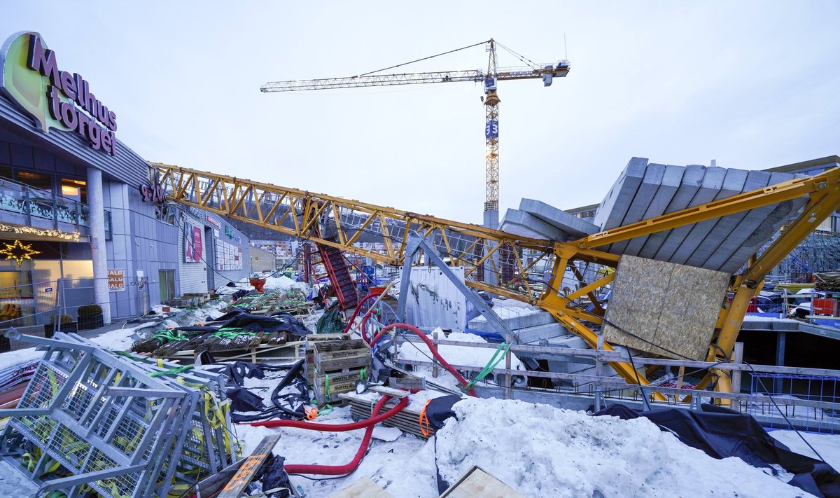 epaselect NORWAY ACCIDENT CRANE