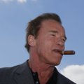 Arnold Schwarzenegger on pärast rasket operatsiooni taas teadvusel ja tema esimesed sõnad olid terminaatorile kohased