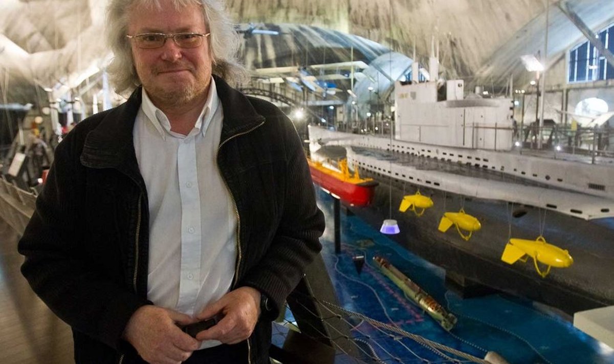 Eesti meremuuseumi direktor Urmas Dresen renoveeritud angaaris (Foto: Hendrik Osula)