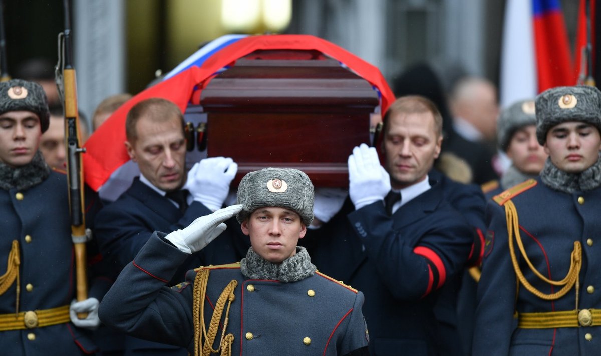 Suursaadik Andrei Karlovi matused Moskvas