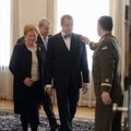 FOTO: Haloneniga kohtunud president Ilves vajas vahepeal puhastamist