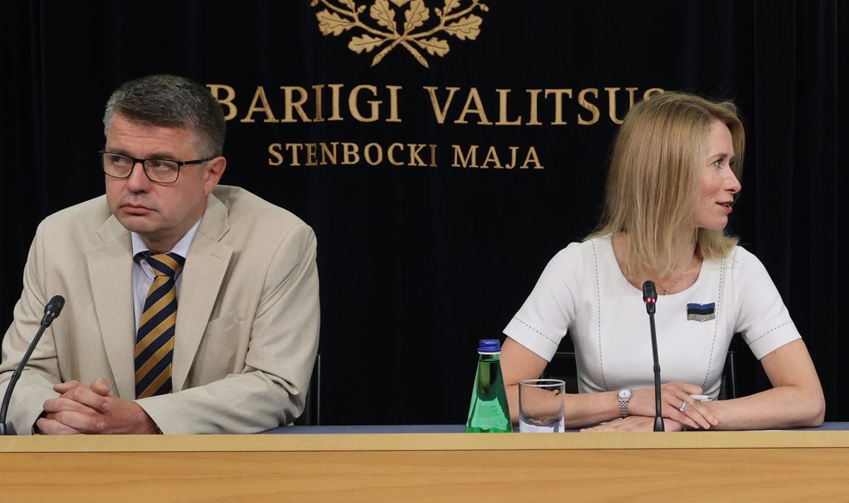 Urmas Reinsalu ja Kaja Kallas eelmise valitsuse esimesel pressikonverentsil 21.07.2022.