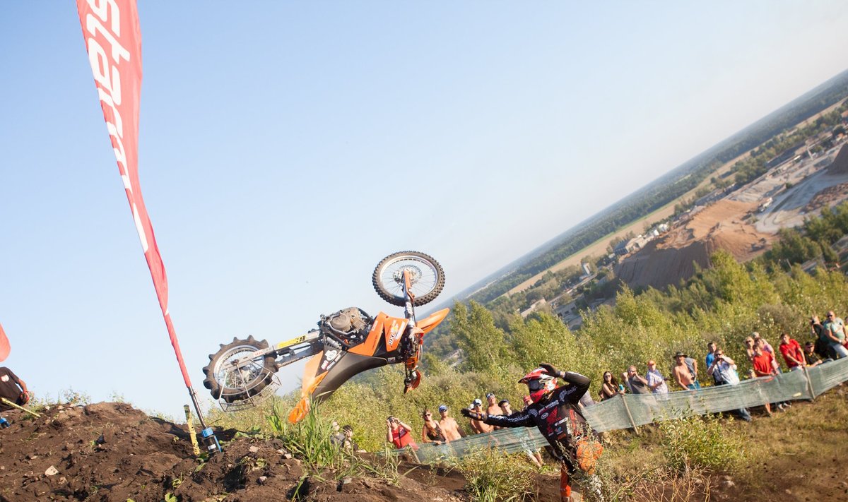 Mäkketõusu võistlus on Kiviõli motofestivalil üks ohtlikumaid. 