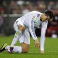VIDEO: Juhtub ka parimatel: muru niitis Ronaldo siruli