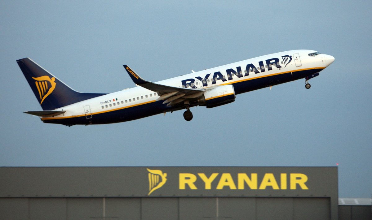 Odavlennufirma Ryanair teatas ligi kolmandiku võrra kerkinud kasumist. 