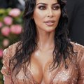 KLÕPS | Rikas ema! Kim Kardashian näitab oma kahte kõige kallimat varandust