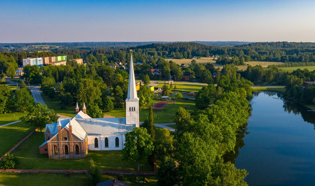 Kambja Püha Martini kirikus toimub suvel esimesele eestikeelsele koorilaulule pühendatud festivali avakontsert. 