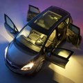 Pereauto stiilikuninga tiitlit jahtiv Opel Meriva esmavideos