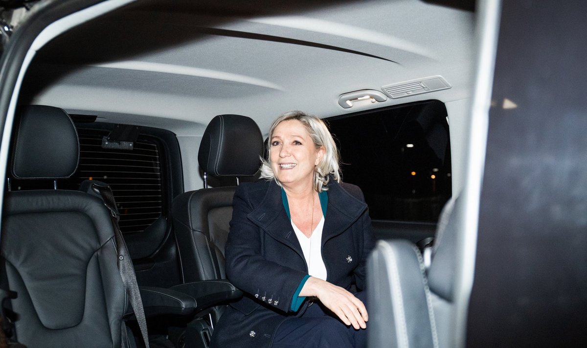 Marine Le Pen tallinna lennujaamas