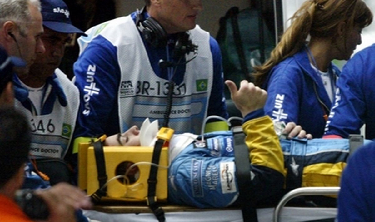 Fernando Alonso pärast avariid Brasiilia GP-l