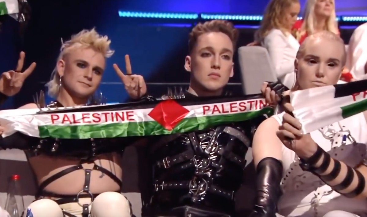 В 2019 году, когда „Евровидение“ прозодило в Тель-Авиве, участники из Исландии размахивали шарфом с символами Палестины.