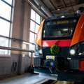VIDEO ja FOTOD | Elroni uus rong jõudis Pääsküla depoosse 
