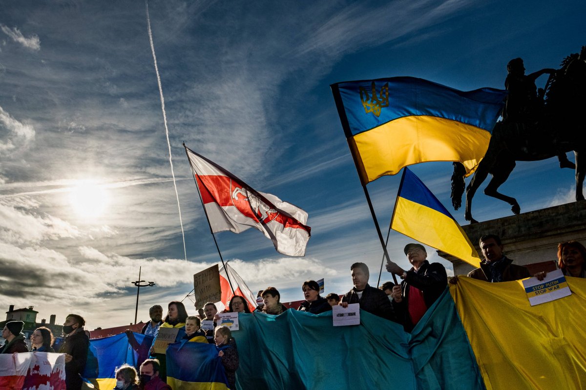 Украинцы захватили белгород. Захват Украины. Флаг свободной России 2022. Белорусы воюют за Украину.