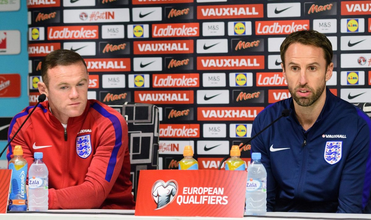 Gareth Southgate võttis endaga eile Ljubljanas pressikonverentsile kaasa Wayne Rooney, kelle ta kavatseb täna pingile jätta.