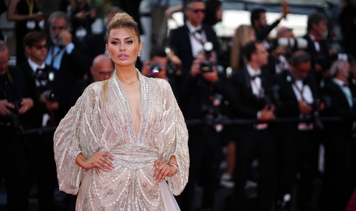 Victoria Bonya maikuus Cannesi filmifestivalil, kust teda välja visati.