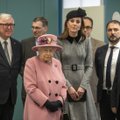 Kas tõesti annab 93-aastane Elizabeth II Kate Middletonile moenõu?