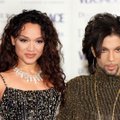 TRAAGILINE PIHTIMUS: Prince'i eksnaine avaldas memuaarides, kuidas nende sügava puudega laps pärast sündi suri