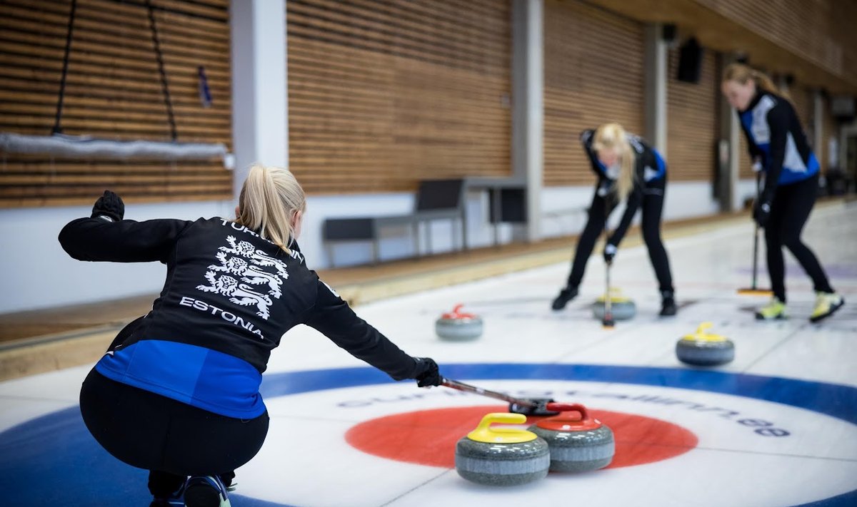 Eesti kurlingunaiskond.