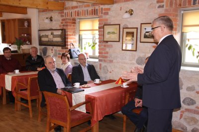 Maaeluminister Tarmo Tamm kohtumas Jõgevamaa põllumeestega.