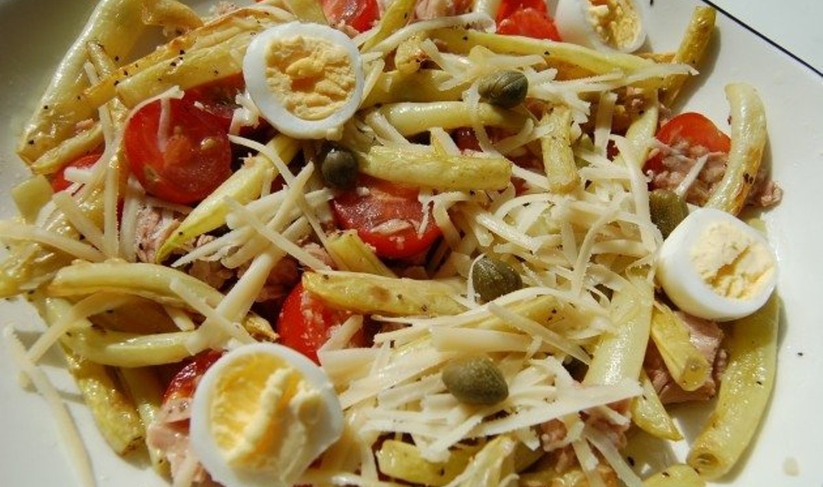 Tuunikalasalt tomatite ja praetud aedubadega, retsept Naistekas.ee
