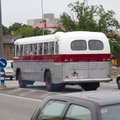 Muuseumiööl saab Tallinnas tasuta sõita Eesti bussiajaloo seltsi vanade bussidega