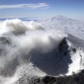 Iga päev pea 6000 eurot vastu tuult: Antarktika vulkaan purskab viimased 50 aastat kullatolmu