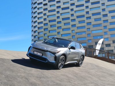 Toyota bZ4X elektriline linnamaastur