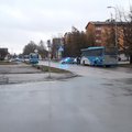 VIDEOD | Kohtla-Järvel lasti kahe liinibussi akendesse, kahtlustatakse kolme alaealist