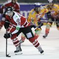 KHL-i hokiliigas mängivad soomlased: meile pakuti riietusruumis meldooniumit