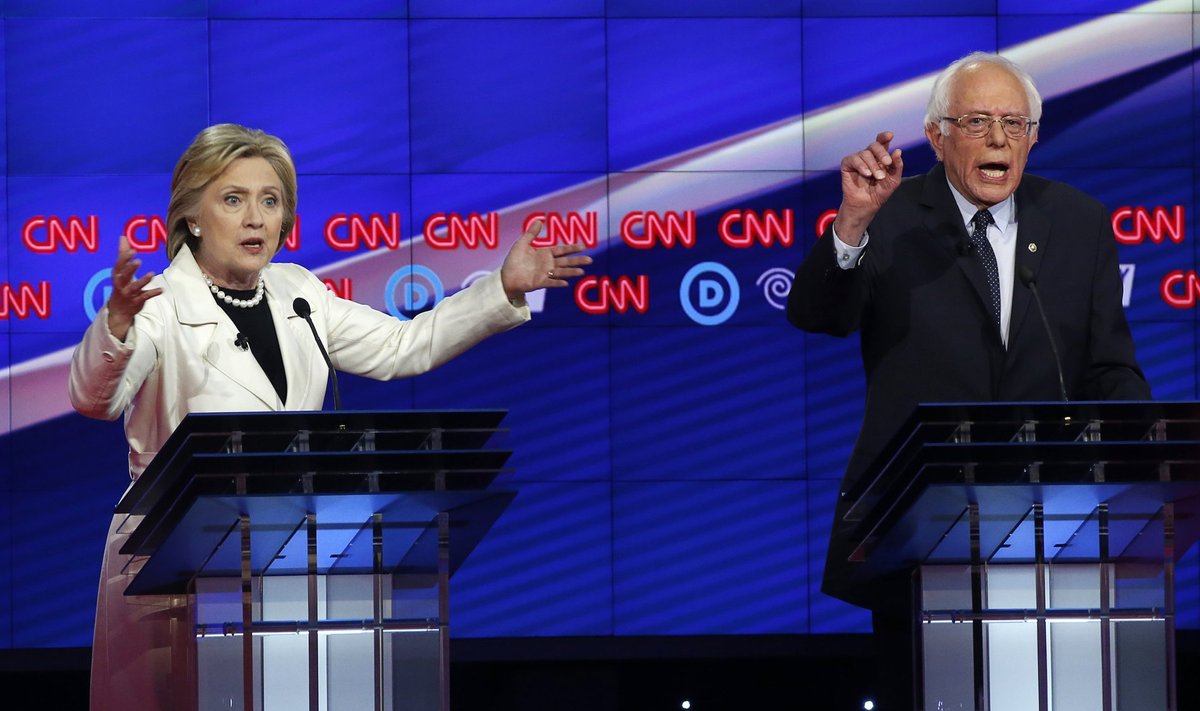 Teledebatis kippusid Clinton ja Sanders väitlemise asemel ühekorraga rääkima.