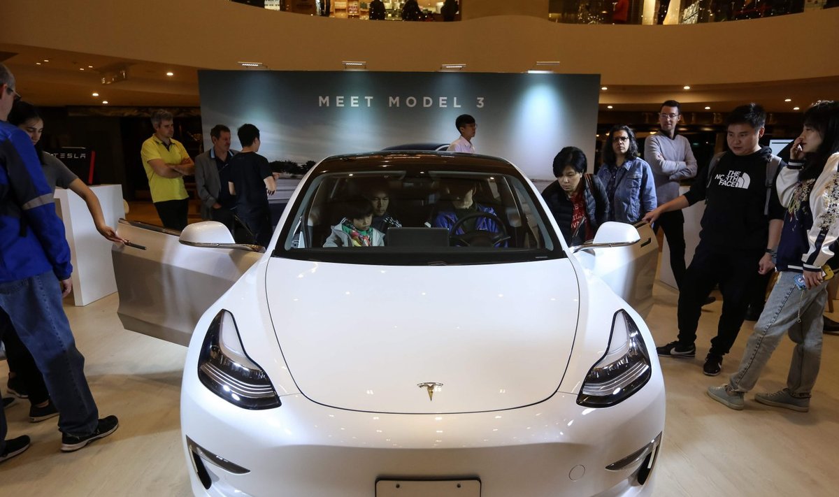 Tesla Model 3 hind jääb hinnatõusuga muutumatuks