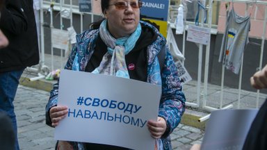 На акциях в поддержку Навального в России задержаны как минимум 90 человек, половина из них — в Москве