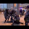 VIDEOT Moskvas pesapallikurikaga OMON-i rünnanud mehest levitati väidetavalt Kremli käsul
