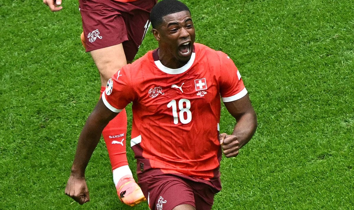 Kwadwo Duah lõi Šveitsi esimese värava