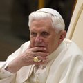 Paavst palvetas jõululäkituses nälja-, tulva- ja konfliktiohvrite eest