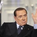 Berlusconi kannustas valitsuskoalitsiooni edasi rühkima