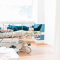 GRAAFIKUD | Deltatüvi viib vaktsineerituidki haiglasse: viis hospitaliseeritut 39-st on täielikult kaitsepoogitud