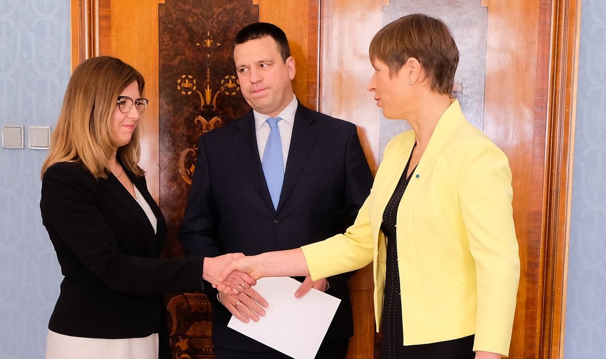 President Kaljulaid nimetas ametisse uue ministri. 