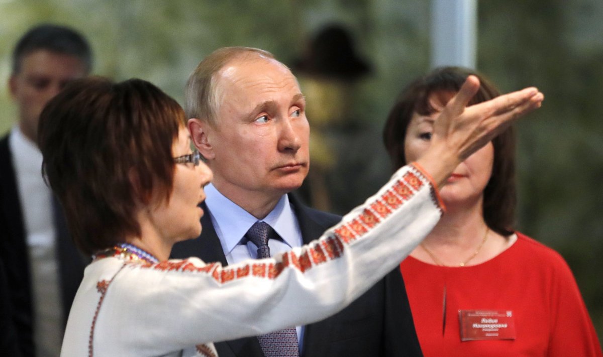 Venemaa president Vladimir Putin mari rahvusmuuseumis