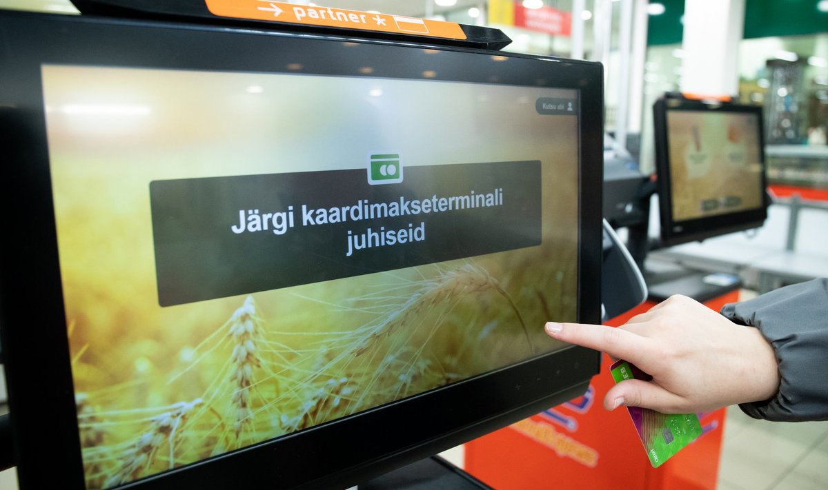 JUHTUB IKKA: Selveri avalike suhete juht Rivo Veski ütleb, et pettused iseteeninduskassades ei ole midagi uut. Küll aga täieneb pidevalt poodide võimekus pettusi avastada.