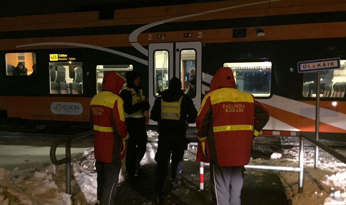 Tallinnas hukkus rongi alla jäänud inimene