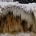 KAAMERAGA MAAL | Jägala juga on endale külmaga lugematu hulga teravaid kihvu kasvatanud
