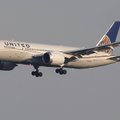 United Airlines ei õppinud oma veast: lennukist visati välja oma pulma lendav paarike
