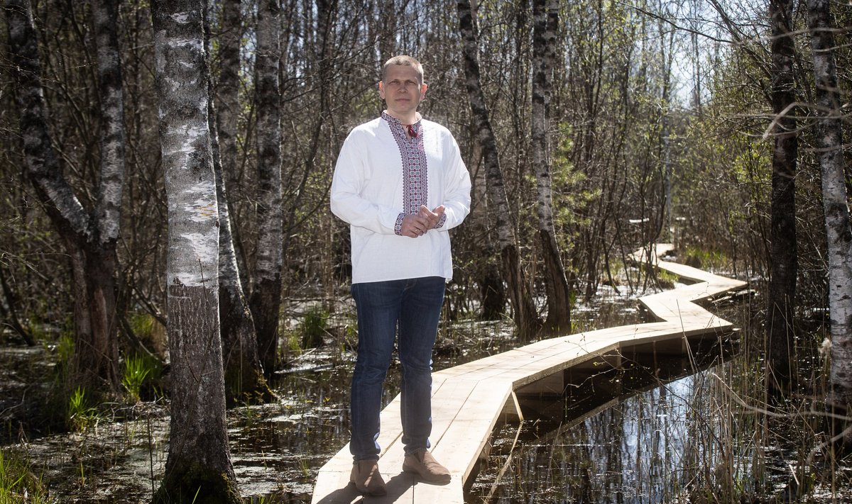 Eerik Heldna sõnul püüab ta praegu enda õigusi kaitsta, loeb palju, tegeleb loodusfotograafia ja kestvusspordiga.