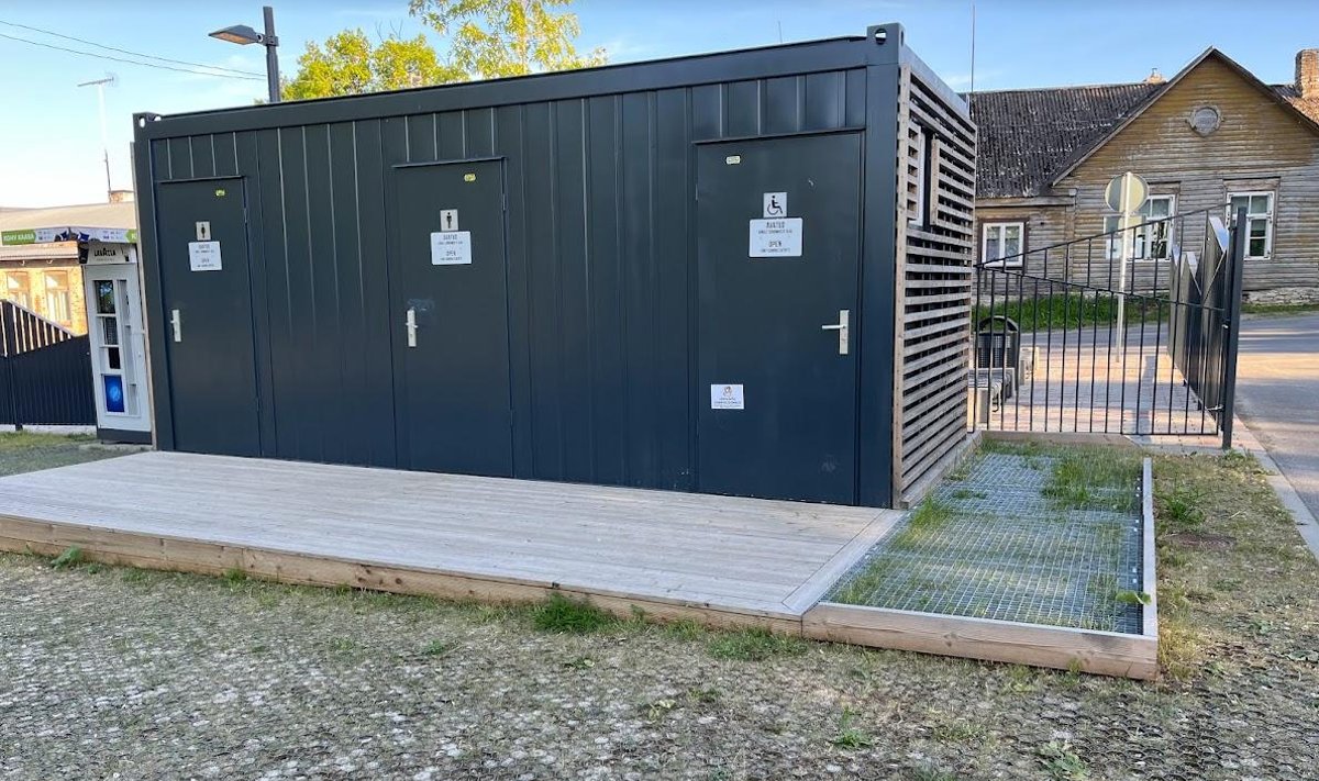 WC-d, üks neist erivajadustega inimestele