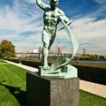 В США открыли копию скульптуры "Перекуем мечи на орала" в честь годовщины визита Хрущева