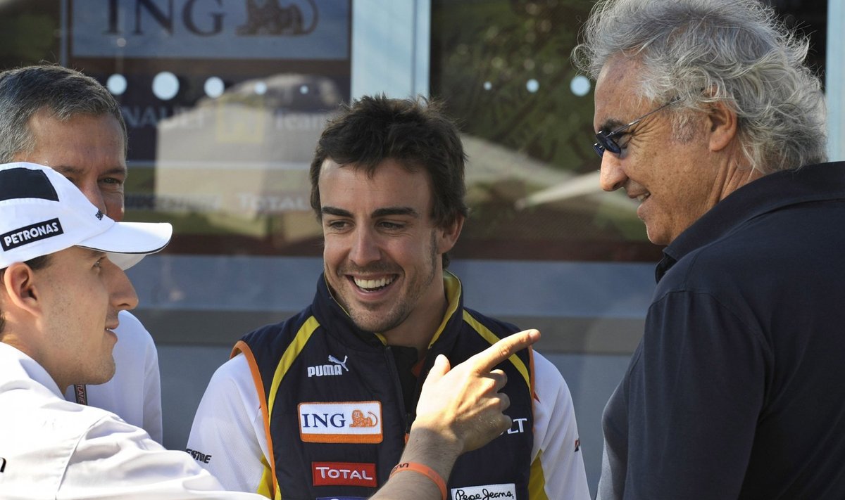 Fernando Alonso ja  Flavio Briatore 2009. aastal