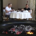 Putin ja Medvedev grillisid koos Sotšis liha