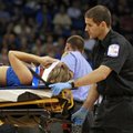 VIDEO: Kohutav õnnetus: tantsutüdruk kukkus NBA mängul pea ees põrandale