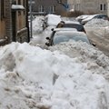 Кто отвечает за вывоз снега и кому жаловаться? Отвечает вице-мэр Владимир Свет 